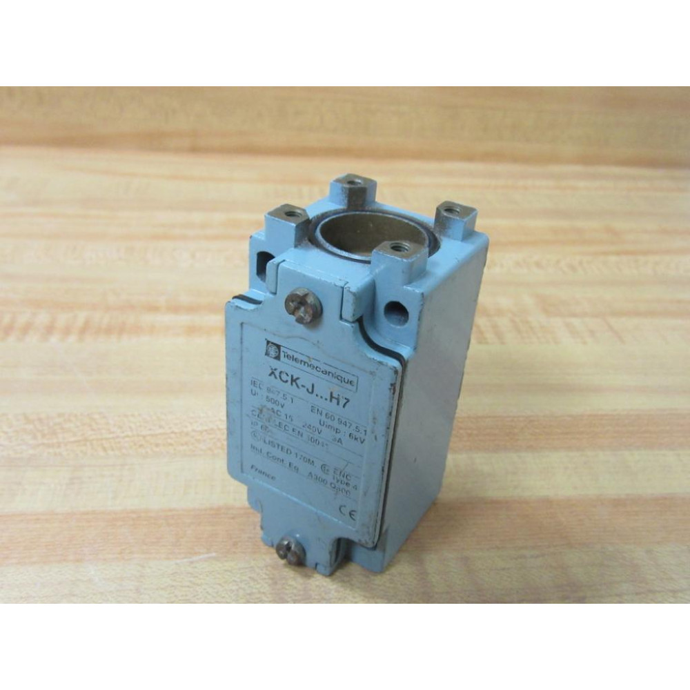 Telemecanique XCK-J....H7 Limit Switch Blue - New No Box Telemecanique XCK-J....H7 Limit Switch Blue - New No Box