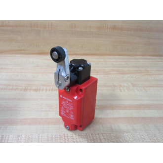 Allen Bradley X440P-MSLB22E Guard Master Limit Switch X440PMSLB22E - New No Box