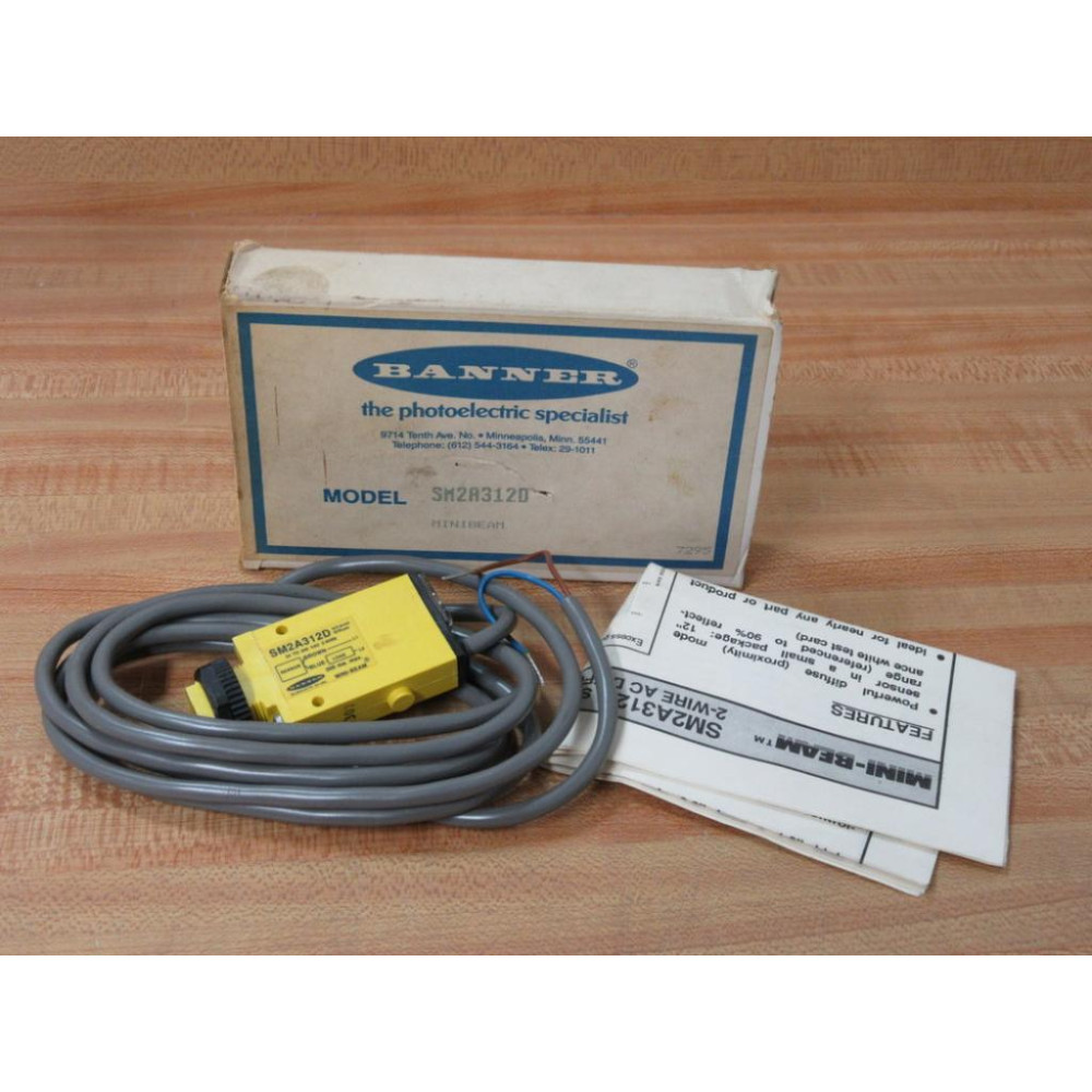 Banner SM2A312D Mini Beam Photoelectric Sensor Banner SM2A312D Mini Beam Photoelectric Sensor
