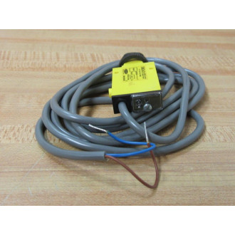 Banner SM2A312D Mini Beam Photoelectric Sensor
