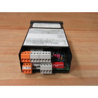 Omega DP25-E-R Panel Meter DP25ER - Used Omega DP25-E-R Panel Meter DP25ER - Used