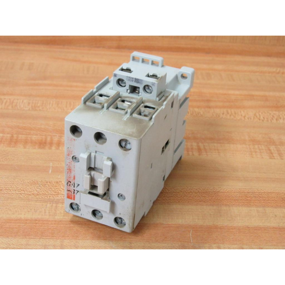 Sprecher + Schuh CA7-37-00-120 Contactor CA7-37-00 - Used Sprecher + Schuh CA7-37-00-120 Contactor CA7-37-00 - Used
