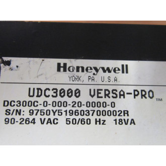 Honeywell UDC3000 Temperature Controller DC300C-0-000-20-0000-0 - Used Honeywell UDC3000 Temperature Controller DC300C-0-000-20-0000-0 - Used