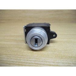 Fuji Electric AK22-1M4201JB Keyed Selector Switch AK221M4201JB WO Key - Used