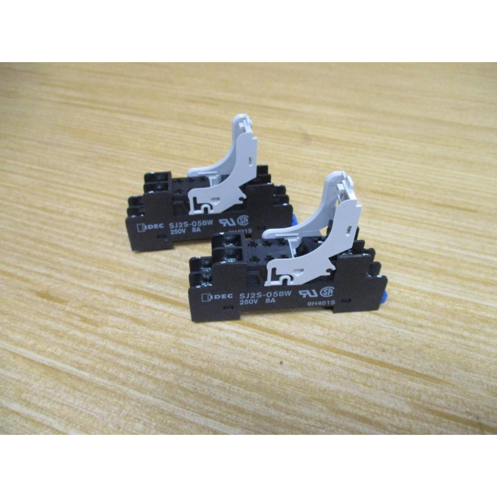 IDEC SJ2S-05BW Relay Socket SJ2S05BW (Pack of 2) - New No Box
