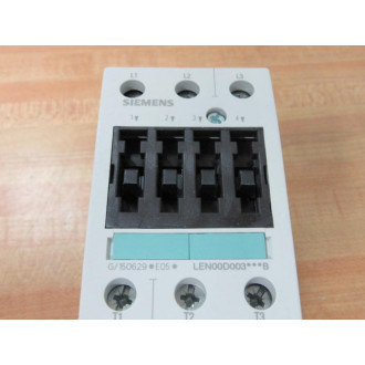 Siemens LEN00D003120B Lighting Contactor 3RT1035-1AK60-0LE0