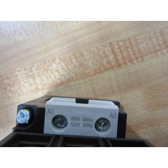 Siemens LEN00D003120B Lighting Contactor 3RT1035-1AK60-0LE0