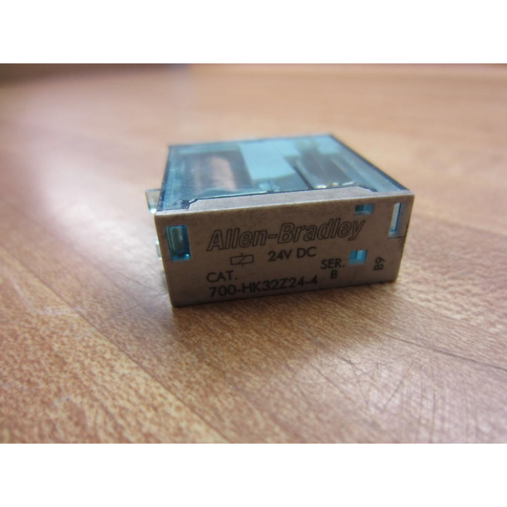 Allen Bradley 700-HK32Z24-4-24V DC Relay 700-HK32Z24-4-24VDC Series B - Used