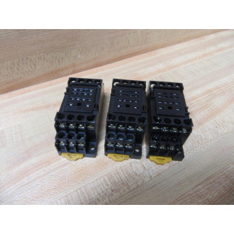 Omron PYF14A-E Relay Socket PYF14AE . - New No Box