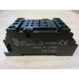Omron PYF14A-E Relay Socket PYF14AE . - New No Box