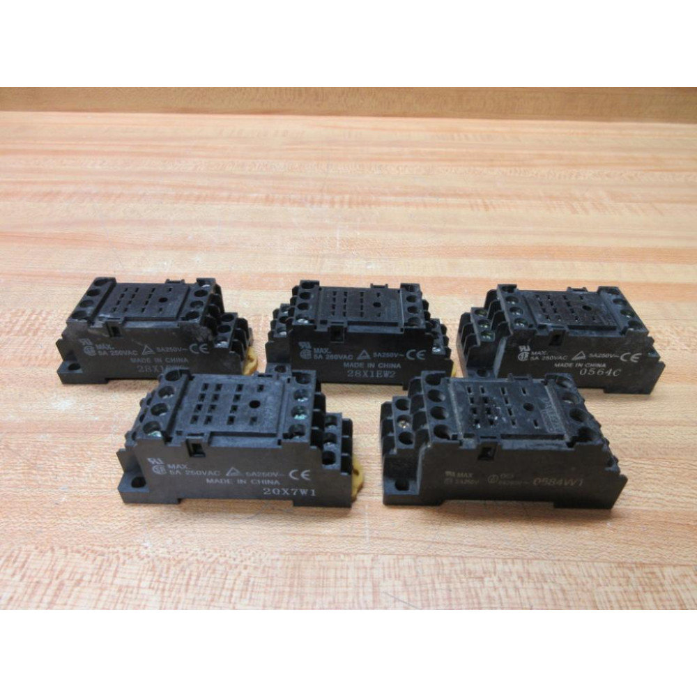 Omron PYF14A-E Relay Socket PYF14AE (Pack of 5) - Used