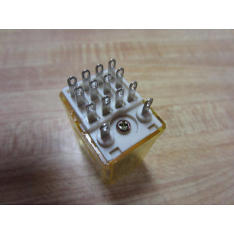 IDEC RY4S-UL-DC24V Relay RY4S-UL-24V DC 24VDC Chipped Clip - Used IDEC RY4S-UL-DC24V Relay RY4S-UL-24V DC 24VDC Chipped Clip - Used