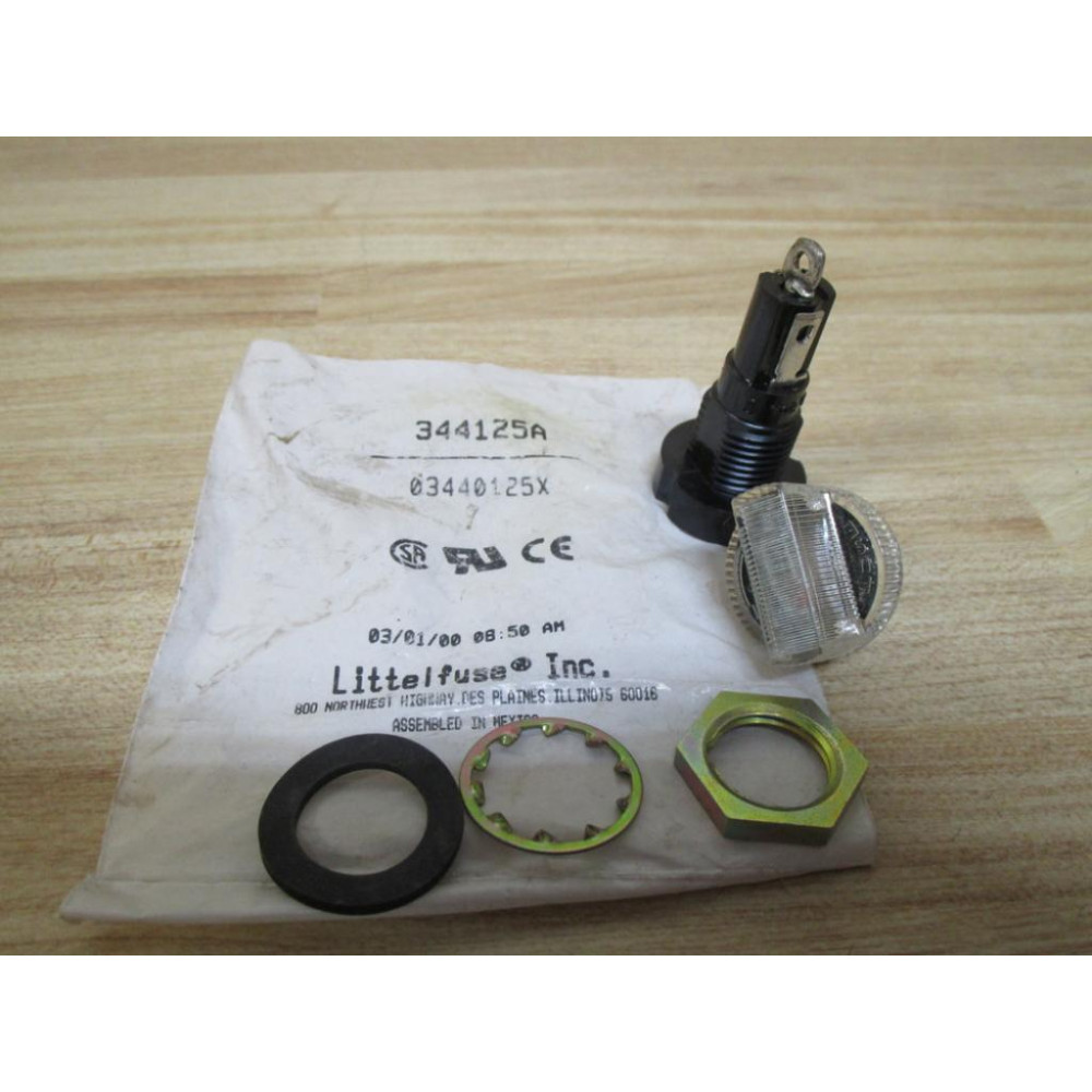 Littelfuse 344125A Indicating Panel Mount Fuse Holder Littelfuse 344125A Indicating Panel Mount Fuse Holder