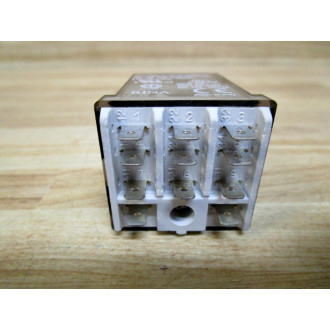 Allen Bradley 700-HB33Z24-24VDC Relay 700-HB33Z24-24V DC Series D Allen Bradley 700-HB33Z24-24VDC Relay 700-HB33Z24-24V DC Series D