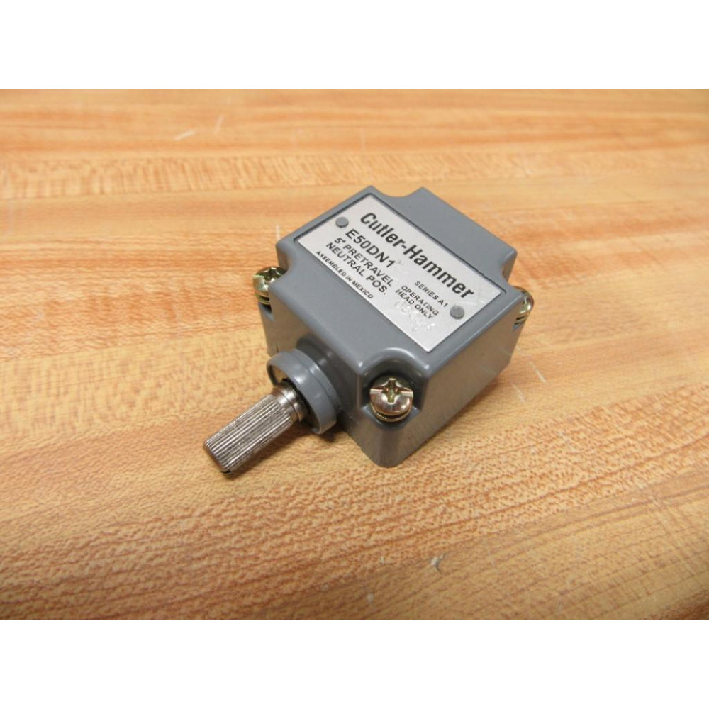 Cutler Hammer E50DN1 Eaton Limit Switch Opearator Head Series A1 - New No Box Cutler Hammer E50DN1 Eaton Limit Switch Opearator Head Series A1 - New No Box