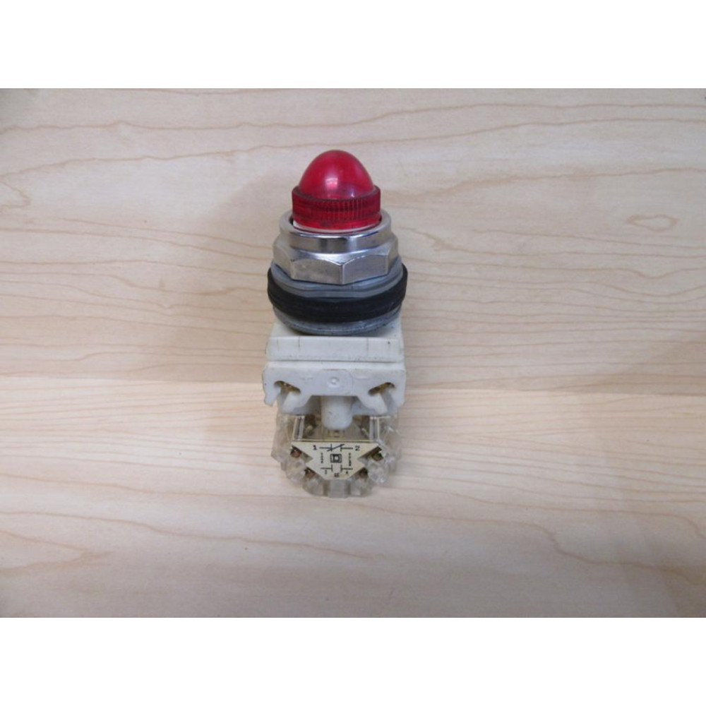 Square D 9001-KT1R31 Pilot Light Red 9001KT1R31 Domed Cap - Used Square D 9001-KT1R31 Pilot Light Red 9001KT1R31 Domed Cap - Used