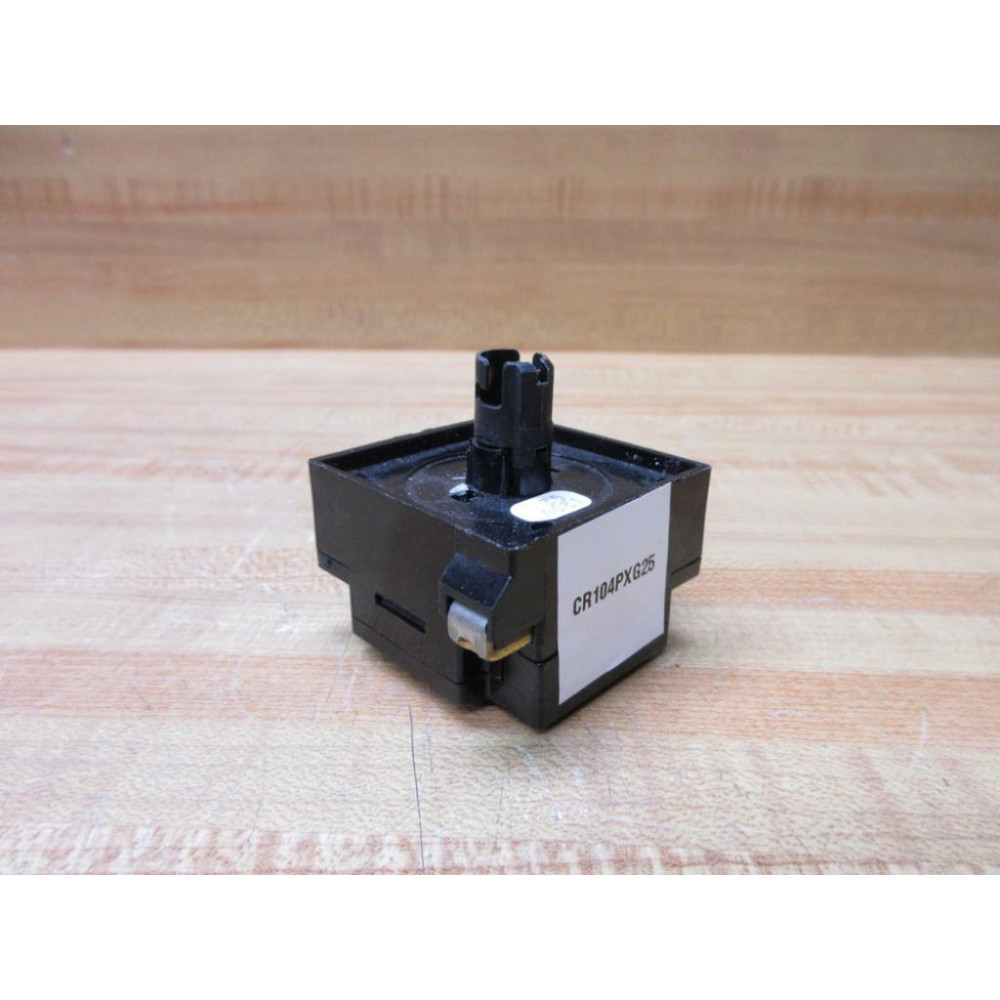 General Electric CR104PXG25 Push Button - Used General Electric CR104PXG25 Push Button - Used