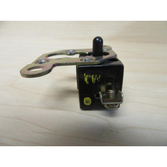 General Electric CR2940U301 Contact Block WBracket - New No Box General Electric CR2940U301 Contact Block WBracket - New No Box