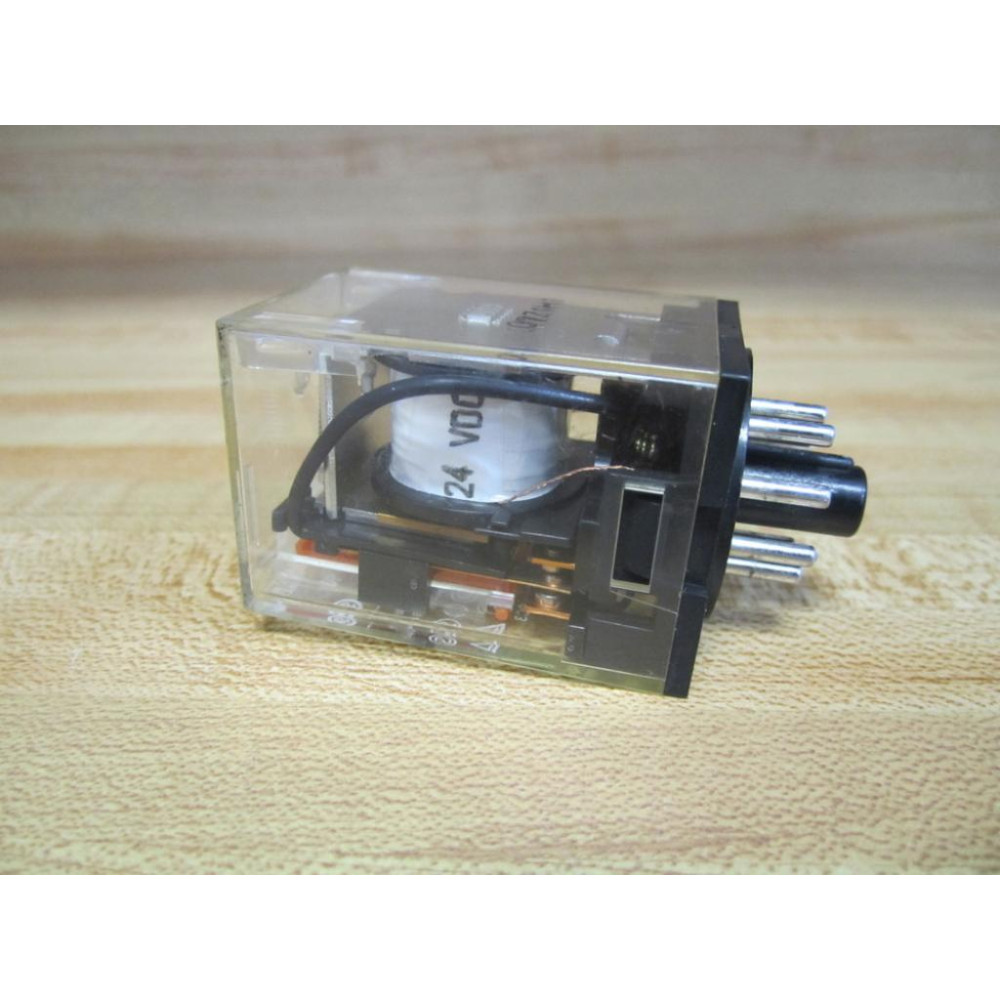 Omron MK2P-S Relay MK2PS MK2P-S-250VAC-28VDC - Used Omron MK2P-S Relay MK2PS MK2P-S-250VAC-28VDC - Used
