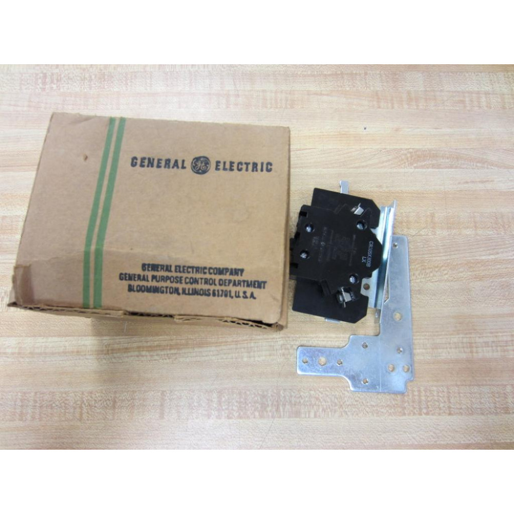 General Electric CR305X300B Auxiliary Contact Kit General Electric CR305X300B Auxiliary Contact Kit