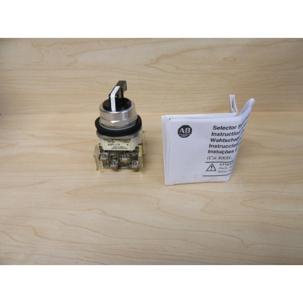 Allen Bradley 800T-J18A Selector Switch 800TJ18A W800T-XA (X2) - New No Box