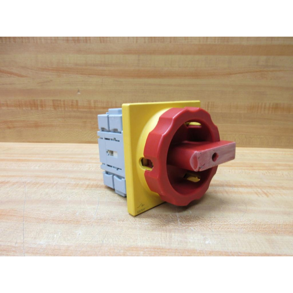 Siemens 3LD2704-0TK53 Disconnect Switch 3LD2704-OTK53 - Used