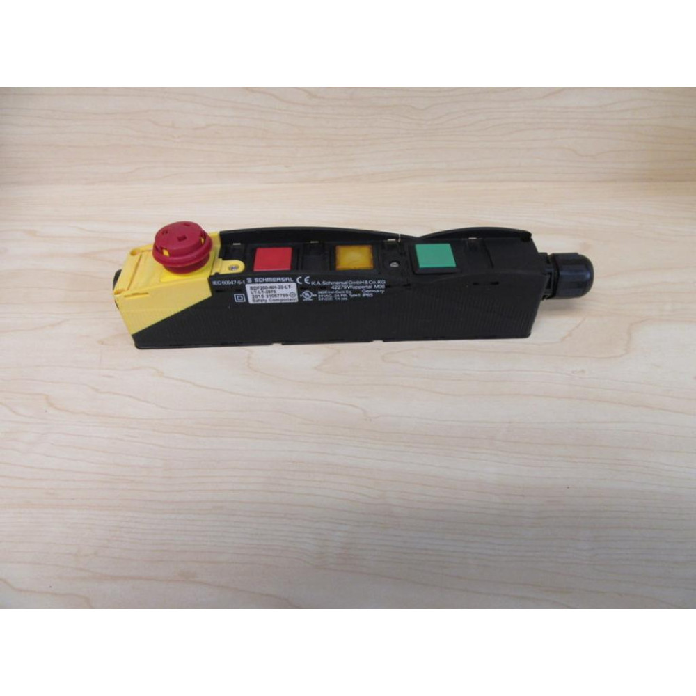 Schmersal BDF200-NH-20-LT-LT-LT-2875 Pendant Station E-Stop Button Missing Button Cap - New No Box