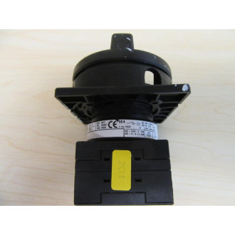 Cutler-Hammer Eaton Moeller T0-2-1 Rotary Switch Black - Used