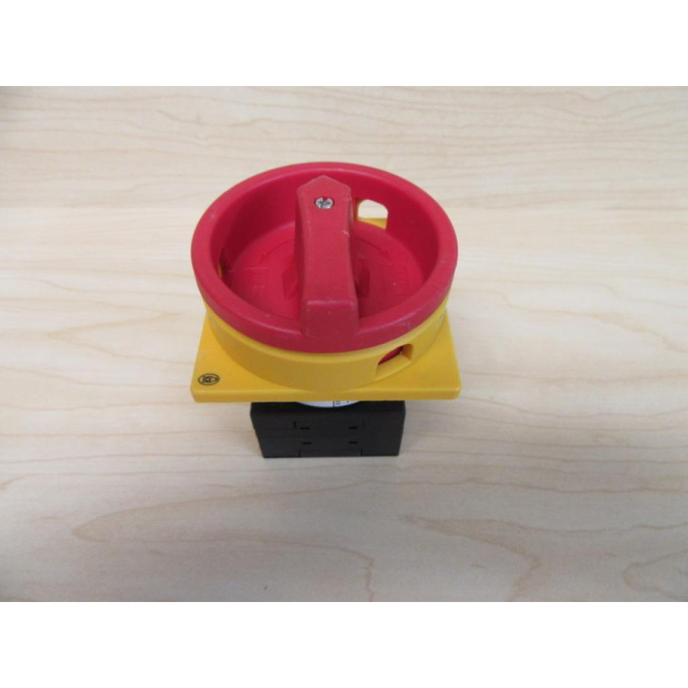 Cutler-Hammer Eaton Moeller T0-2-1 Rotary Switch - Refurbished