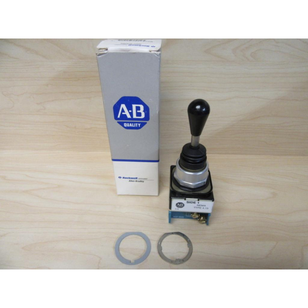 Allen Bradley 800T-T2H3WWXX Toggle Switch