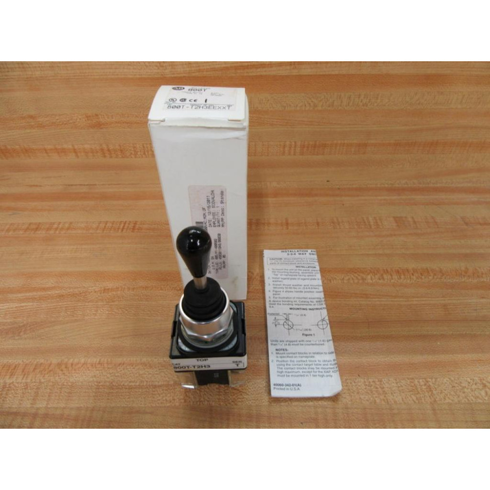 Allen Bradley 800T-T2H3EEXX 2-Way Toggle Switch W(2) 800T-XD2