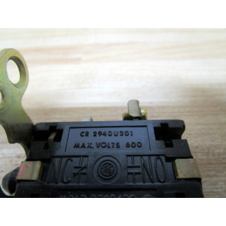 General Electric CR2940U201 Contact Block WBracket  CR2940U201A - New No Box