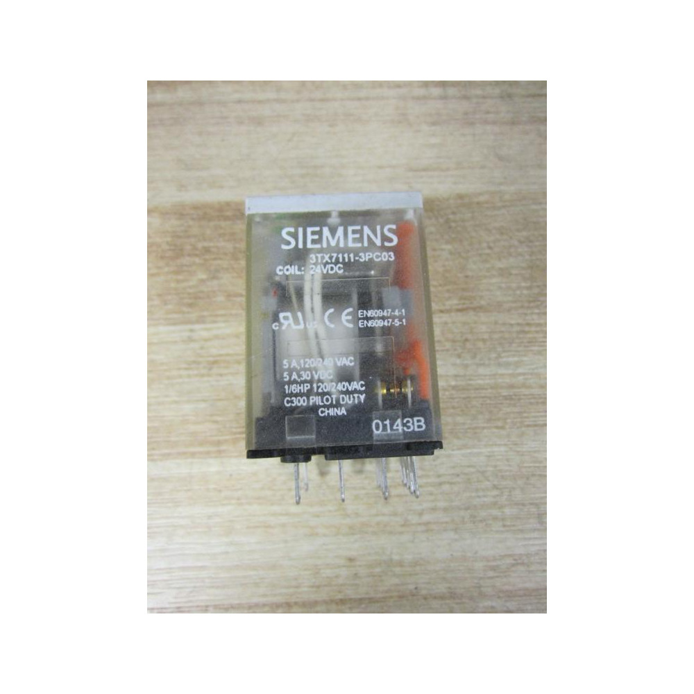 Siemens 3TX7111-3PC03-24VDC Relay 3TX7111-3PC03-24V DC , - Used