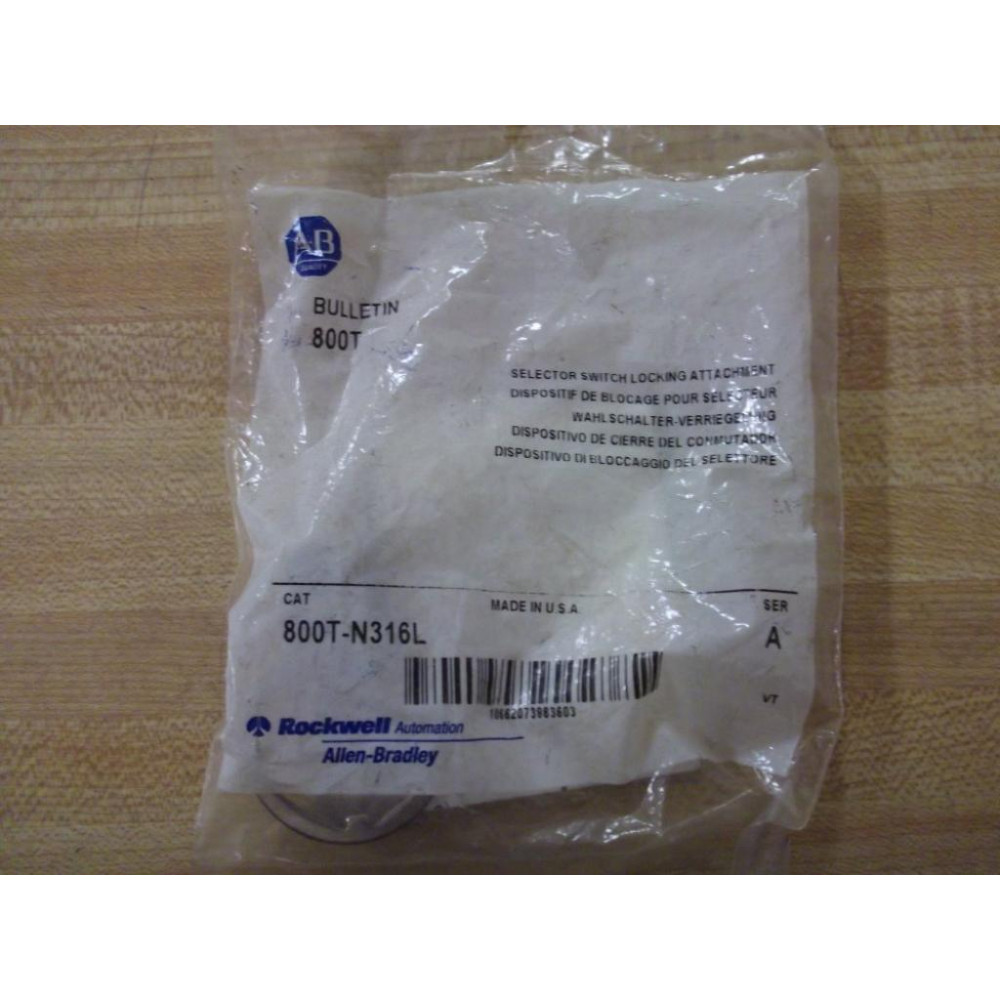 Allen Bradley 800T-N316L Padlocking Attachment 800TN316L