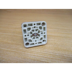 Fuji Electric AH30-J2A Keyed Selector Switch AH30J2A - Used