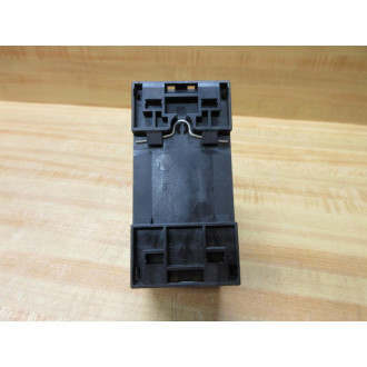 Siemens 3RV1-021-1CA10 Circuit Breaker 3RV10211CA10 W3RV1901-1E - Used