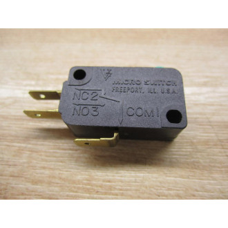 Honeywell  Micro Switch V7-2S17D8 Snap Switch V72S17D8 - Used