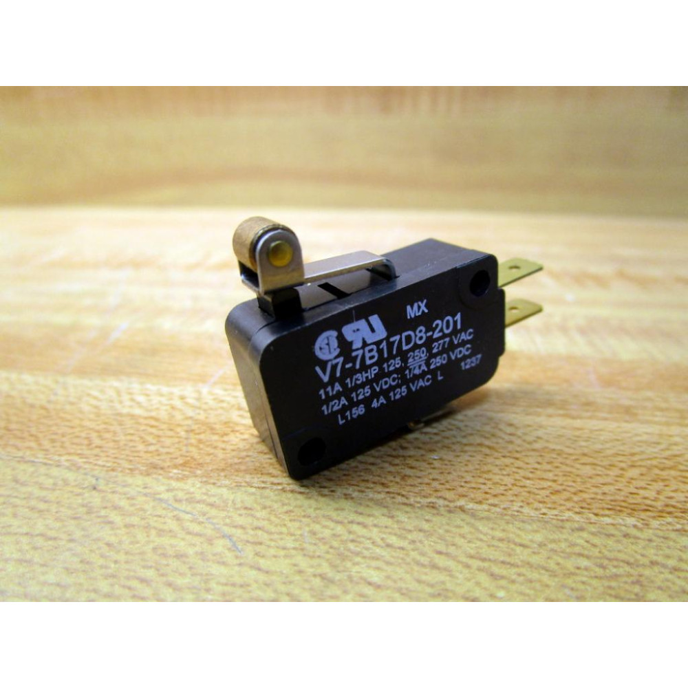 Honeywell  Micro Switch V7-7B17D8-201 Switch V77B17D8201 - New No Box