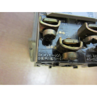 Allen Bradley 800T-H33KB6 Operator Selector Switch Series T - New No Box