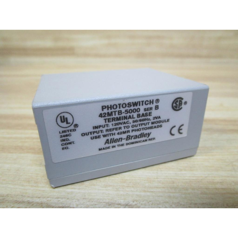 Allen Bradley 42MTB-5000 Sensor 42MTB5000 WO Screws - Used