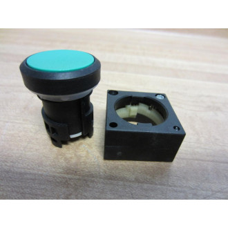 Siemens 3SB3 000-0AA41 Green Button 3SB30000AA41 - New No Box