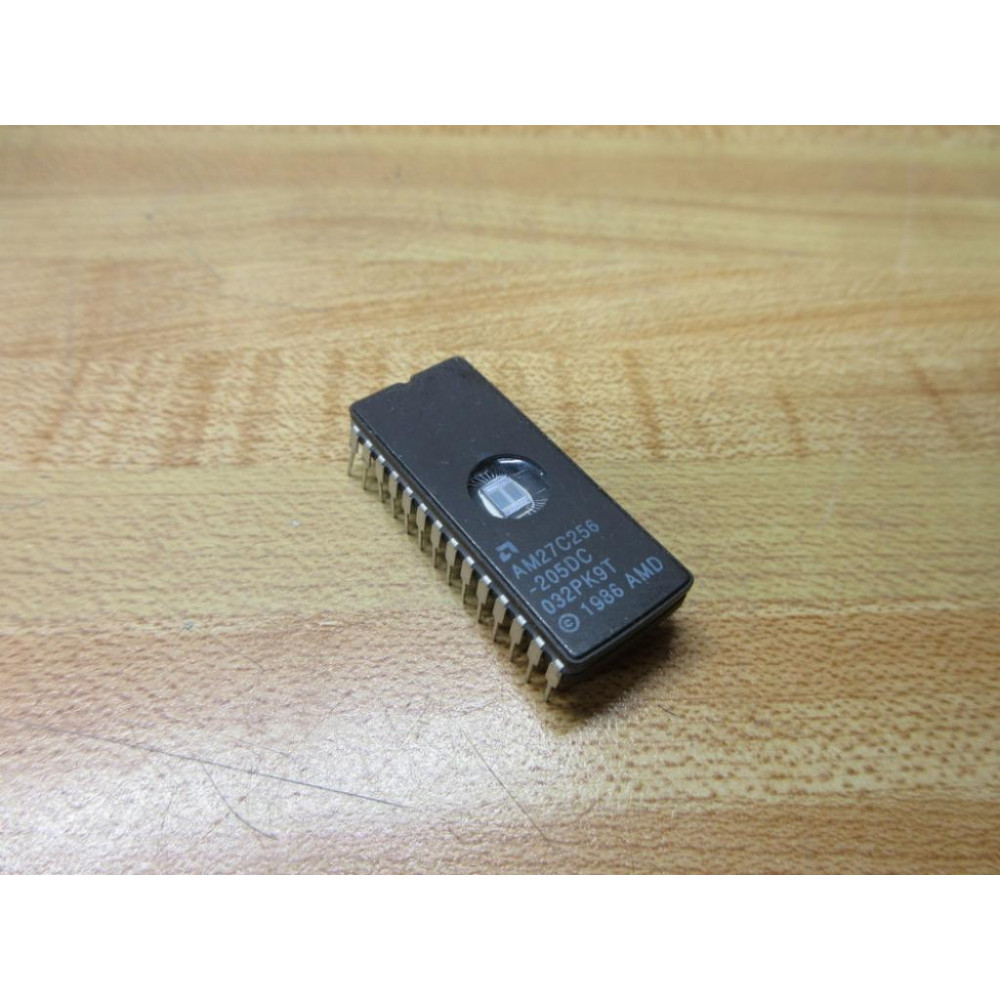 AMD AM27C256-205DC Integrated Circuit AM27C256205DC - New No Box