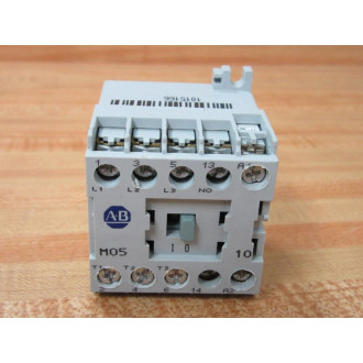 Allen Bradley 100-M05NZ243 Contactor 100M05NZ3 Ser A - Used