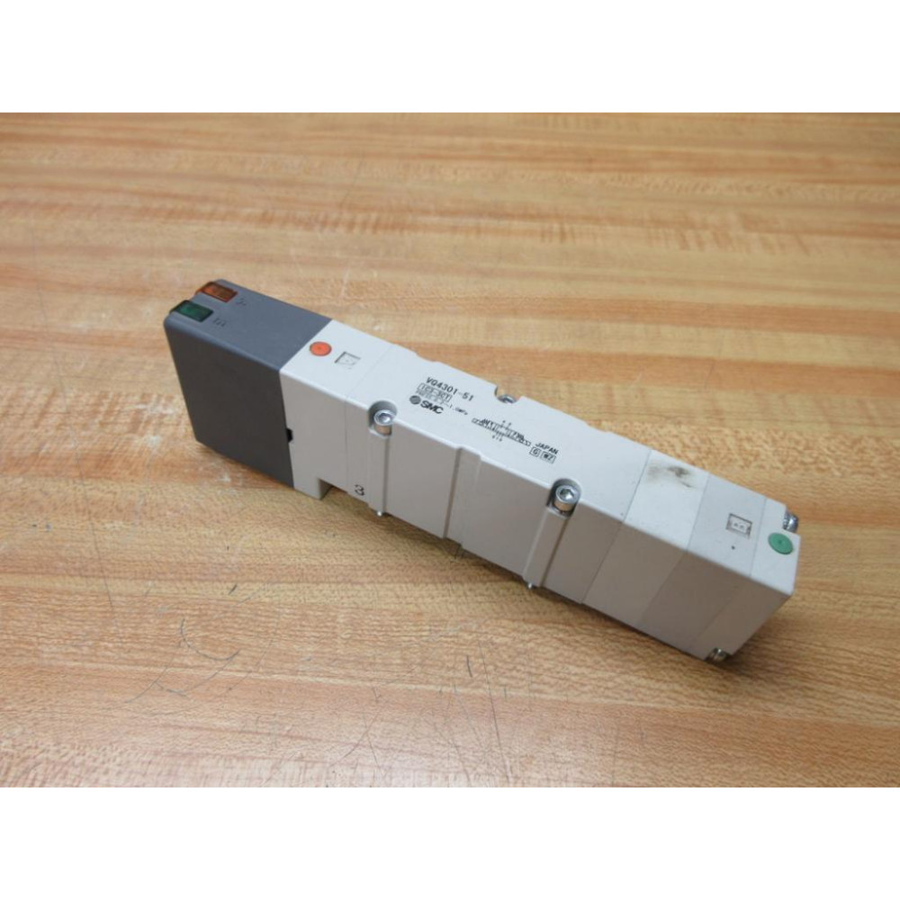 SMC VQ4301-51 Solenoid Valve VQ430151 - Used