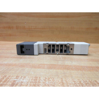 SMC VQ4301-51 Solenoid Valve VQ430151 - Used