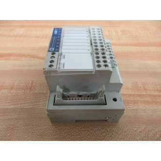 Telemecanique ABE7-H08R21 PLC Machine Control ABE7H08R21 - Used