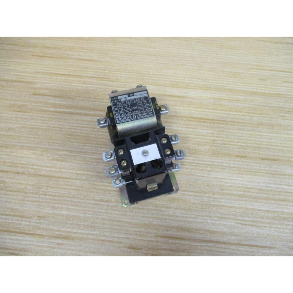 Square D 7001-D0-22 Magnetic Relay 7001-DO-22 115VDC Coil - New No Box