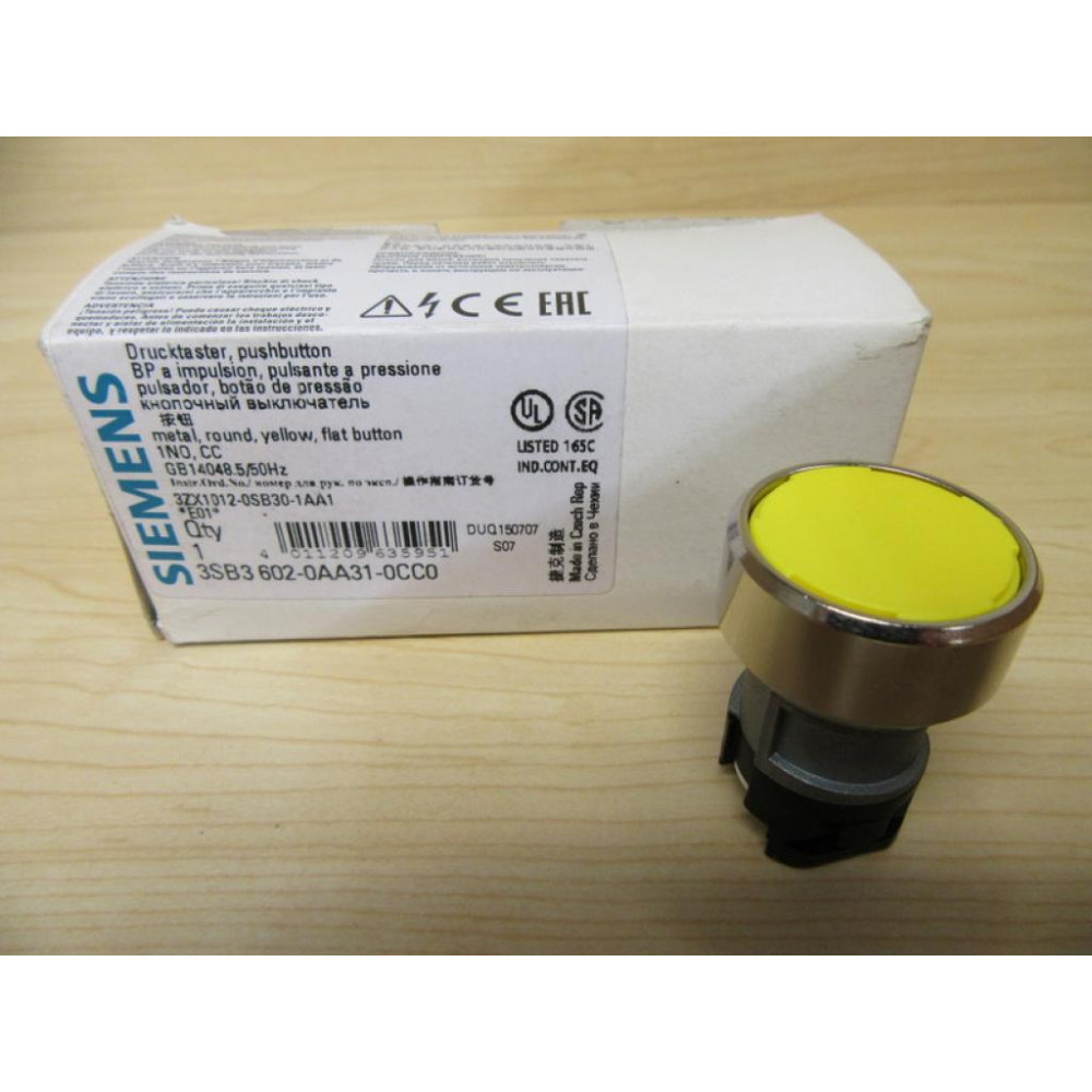 Siemens 3SB3602-0AA31-0CC0 Push Button 3SB36020AA310CC0 Operator Only