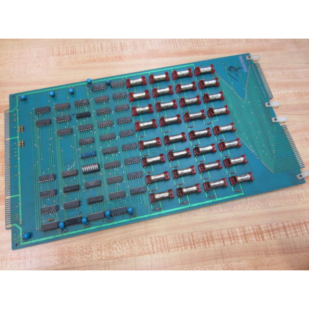 Milacron 3-531-3016A Relay Board 35313016A Alt.Relay Rev A - Used