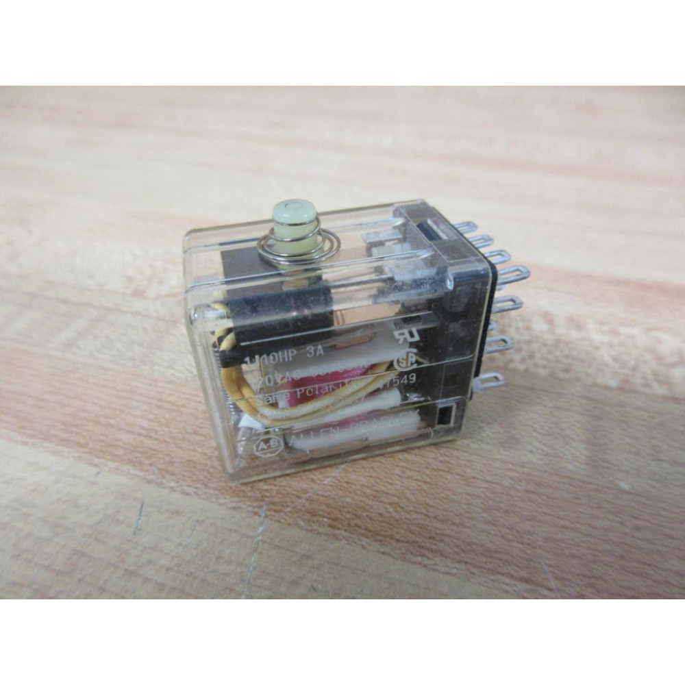 Allen Bradley 700-HC14A1-1-4-120V AC Relay 700-HC14A1-1-4-120VAC - Used